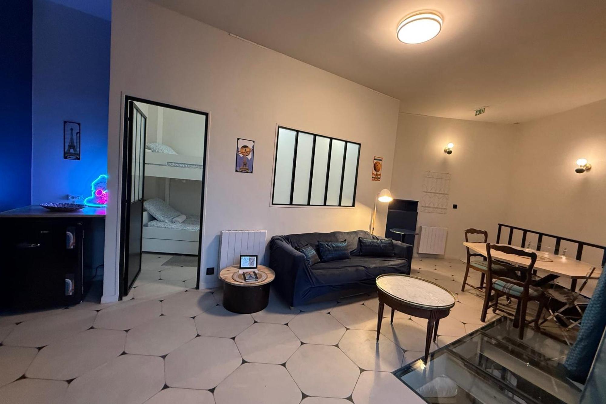 Appartement Charming Themed Loft - Cosmic - 18 Parijs