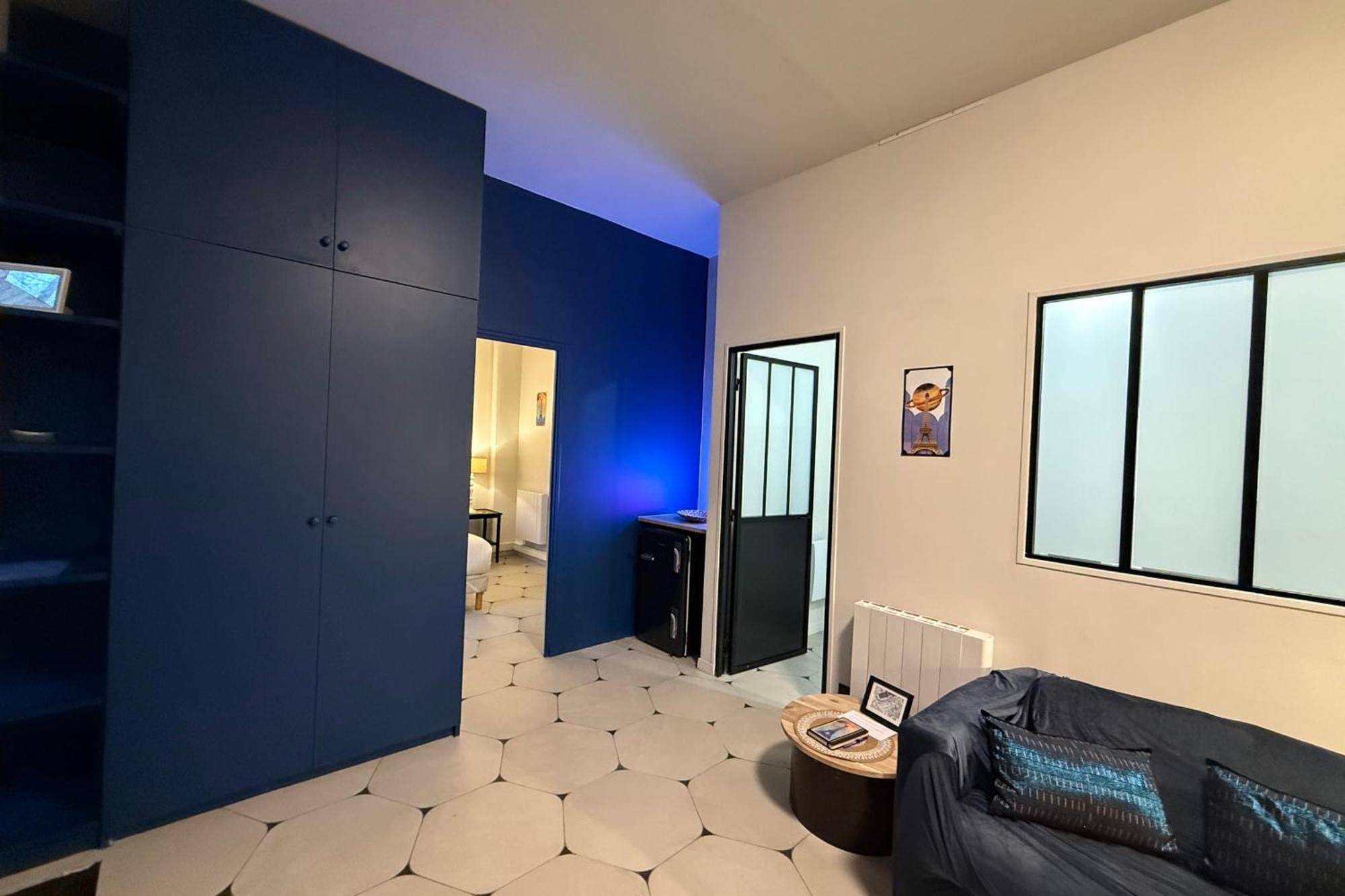 Charming Themed Loft - Cosmic - 18
